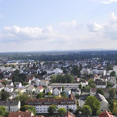 Ueber Den Wolken Und Super Zentral Zwischen Frankfurt Und Darmstadt - 100Qm Langen  Esterno foto