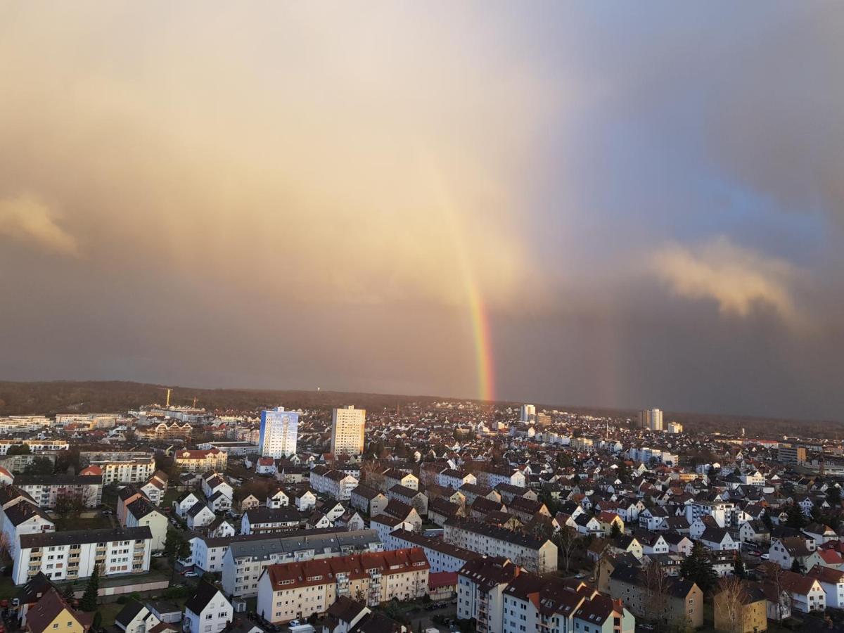 Ueber Den Wolken Und Super Zentral Zwischen Frankfurt Und Darmstadt - 100Qm Langen  Esterno foto