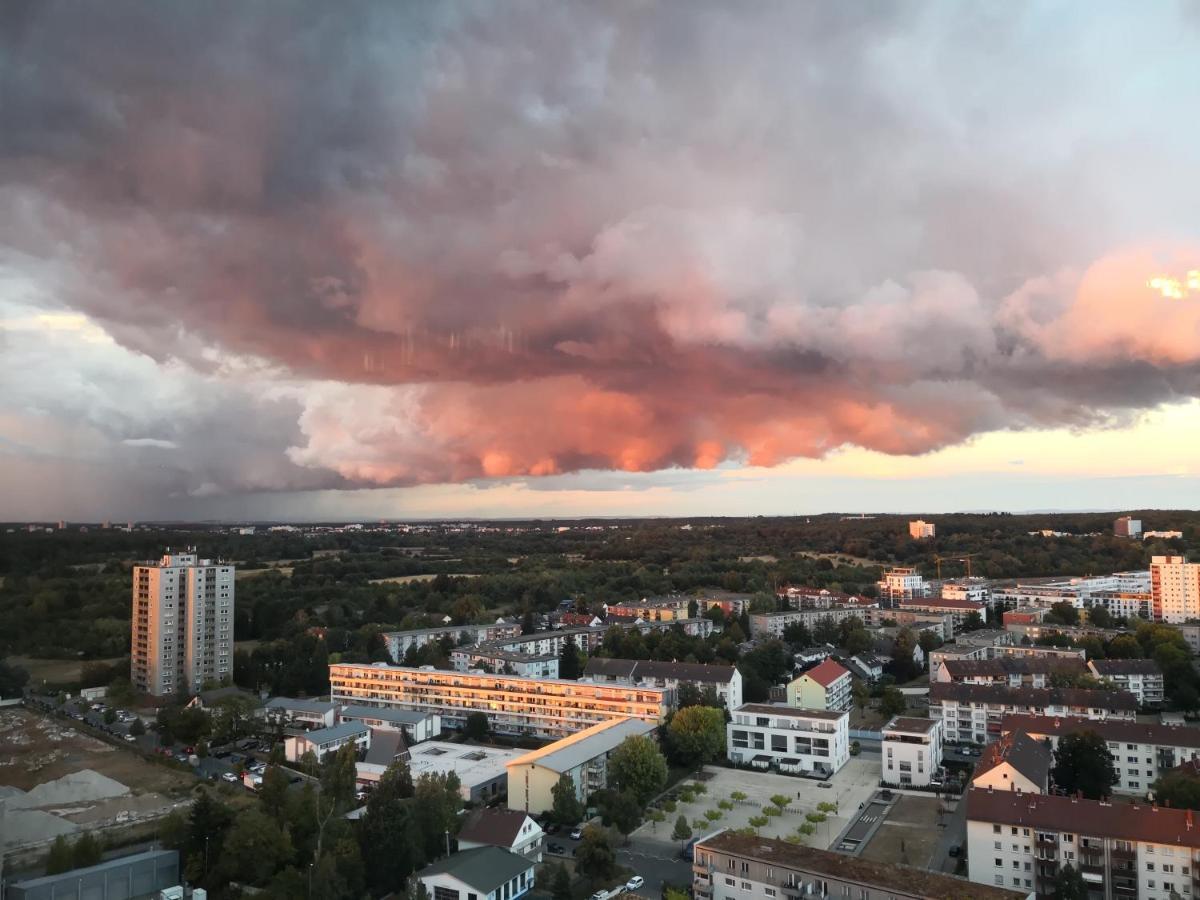 Ueber Den Wolken Und Super Zentral Zwischen Frankfurt Und Darmstadt - 100Qm Langen  Esterno foto
